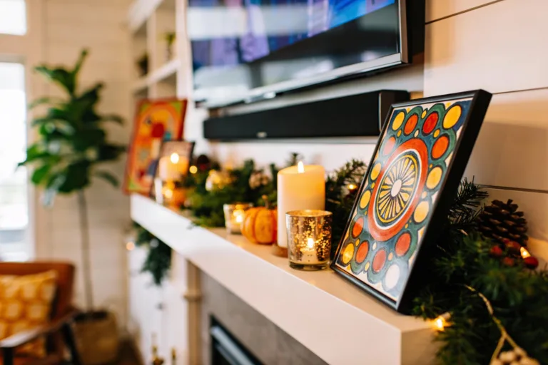 7 Mantle Decor With TV Ideas That Look Designer Without Trying