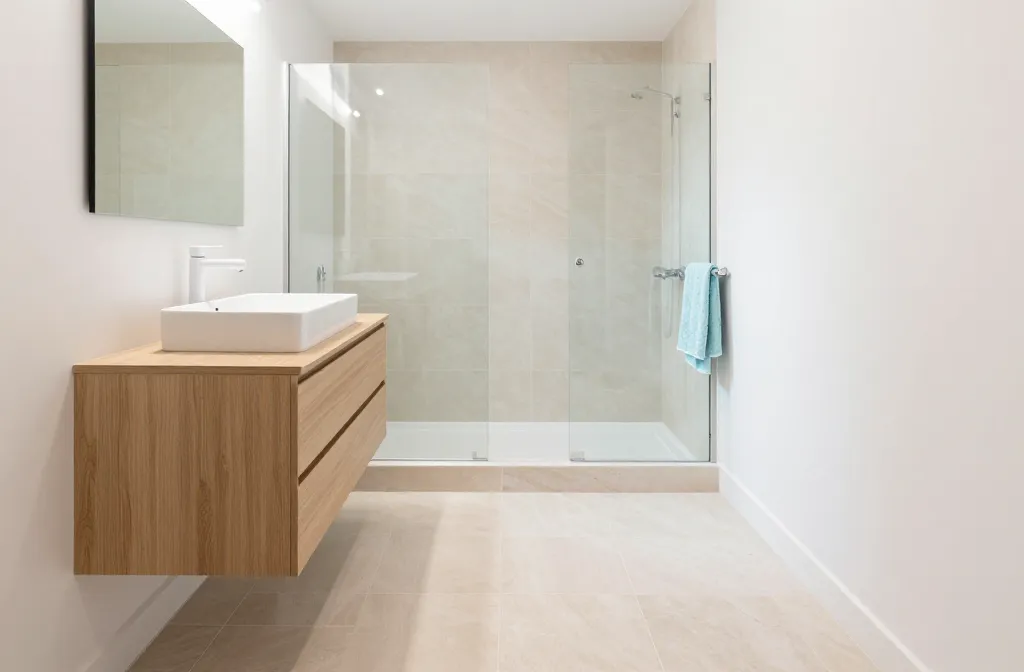 Viral 6 Small Bathroom Interior Ideas That Feel Spacious